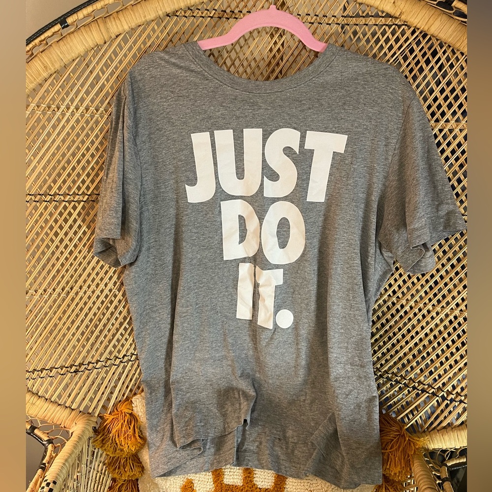 🔥🏃Men’s Nike Just Do It Tee Shirt Size Large